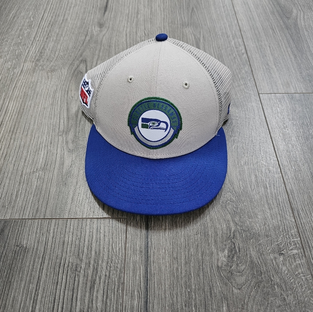New Era Seattle Seahawks Historic Sideline Snapback Hat